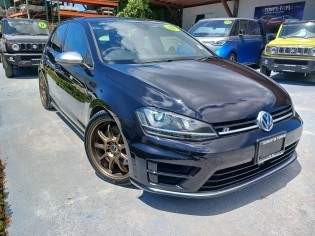 2017  VOLKSWAGEN GOLF R