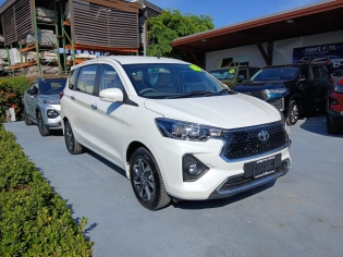 2025 TOYOTA RUMION HYBRID-7 SEATER