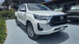 2026 TOYOTA HILUX 4WD
