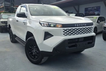 2026 TOYOTA HILUX SMART CAB