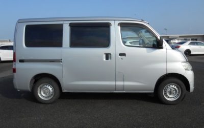 Toyota Liteace Van - Exterior
